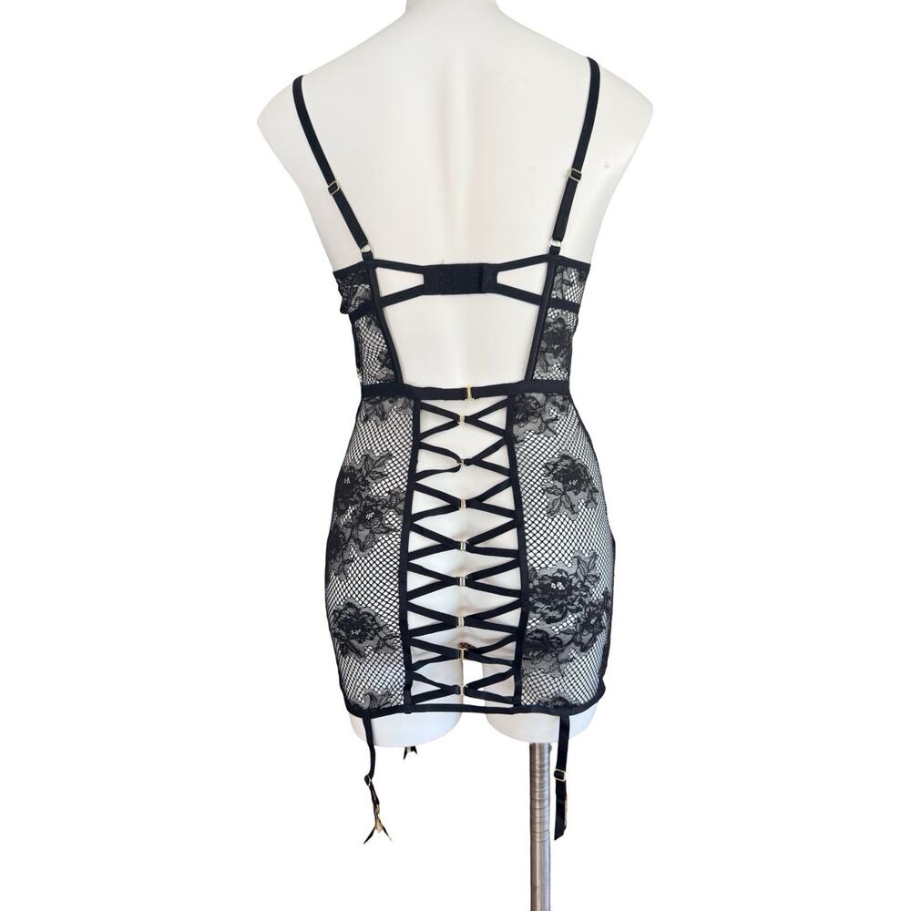Victoria's Secret Black Lace Fishnet Corset Chemise Garter Lace Up Back Size M - Picture 5 of 14